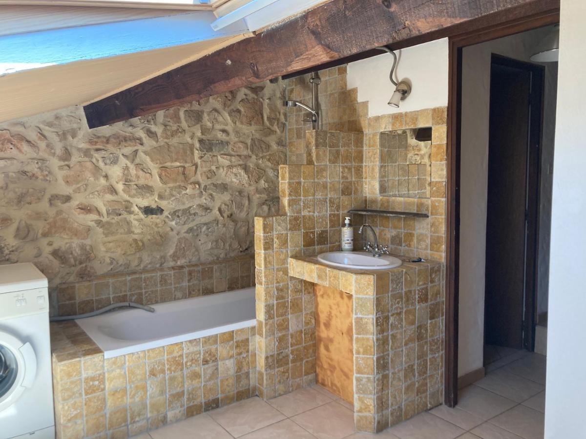 La Petite Maison En Pierres Gras Экстерьер фото