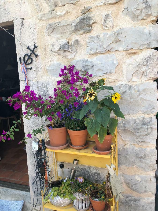 La Petite Maison En Pierres Gras Экстерьер фото