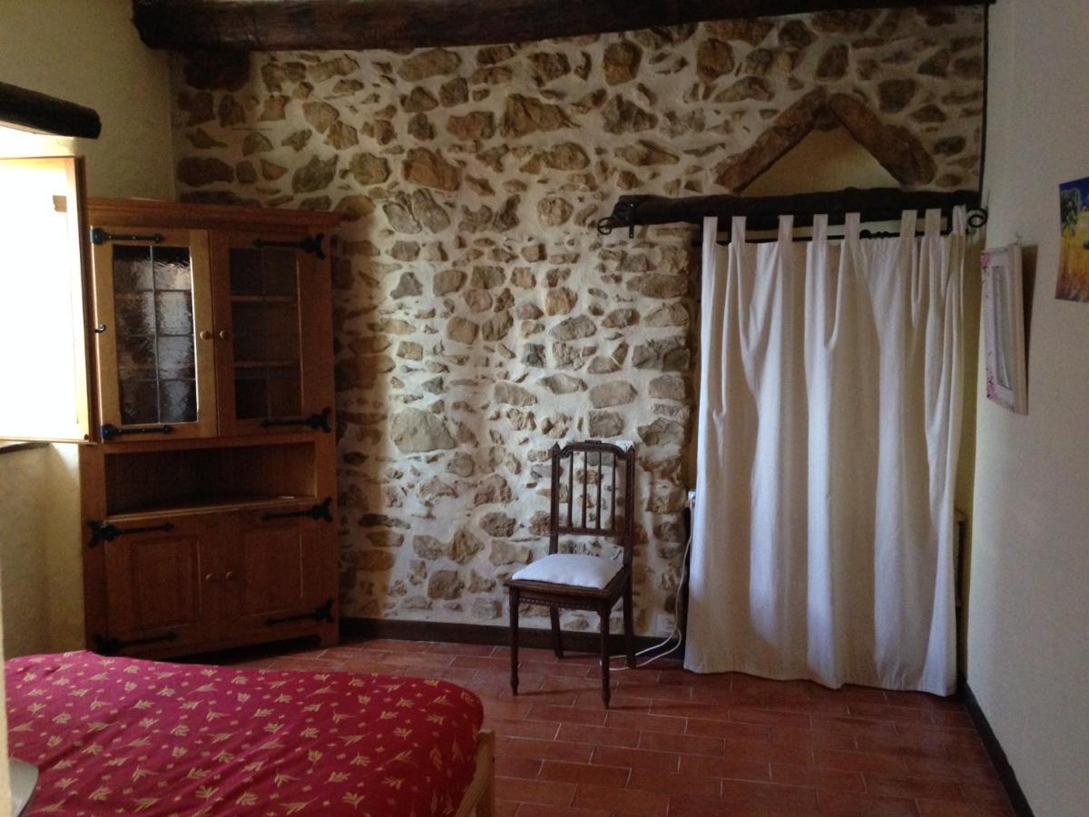 La Petite Maison En Pierres Gras Экстерьер фото